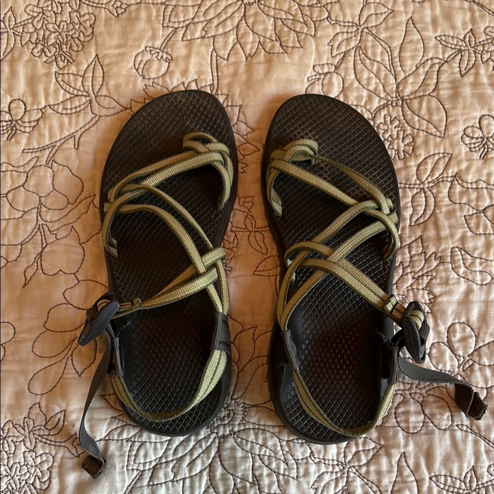 Chaco sandals Women Sz 10